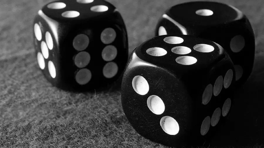 Black and White Dice Wallpaper