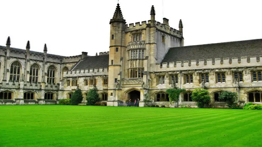 Interesting old image of the main campus of Oxford University