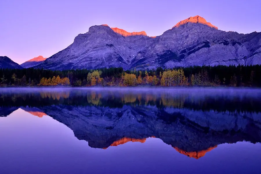 Photo of the lake from the nature of Canada