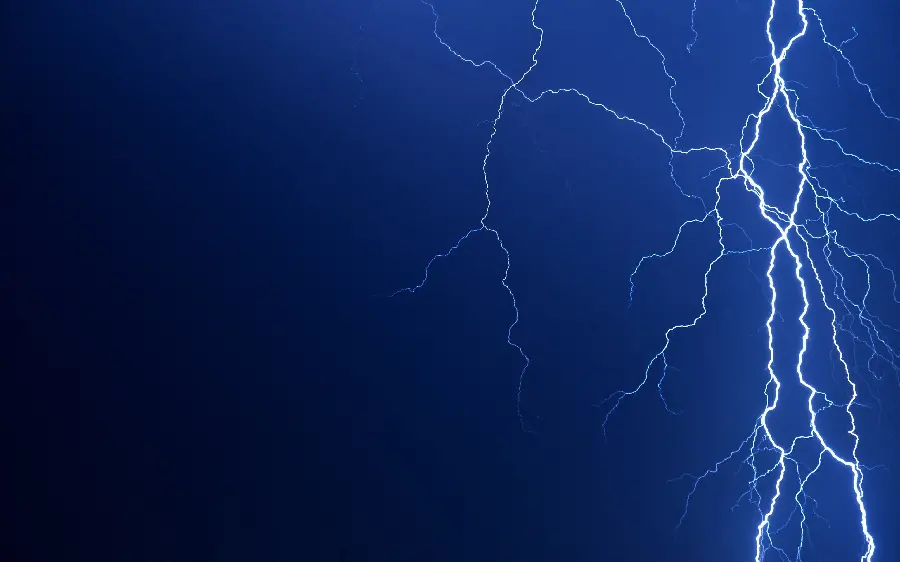 An interesting and spectacular picture of lightning with HD quality