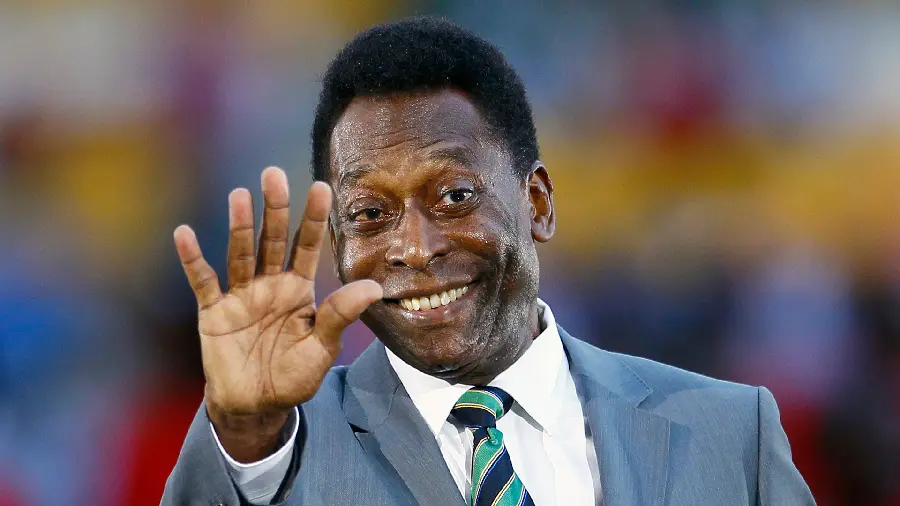Wallpaper and wallpaper of Brazilian Pele in old age and old age