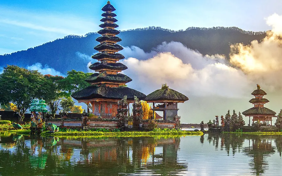 Photo of Hindu Tourist Temples in Bali, Indonesia in 4k Quality