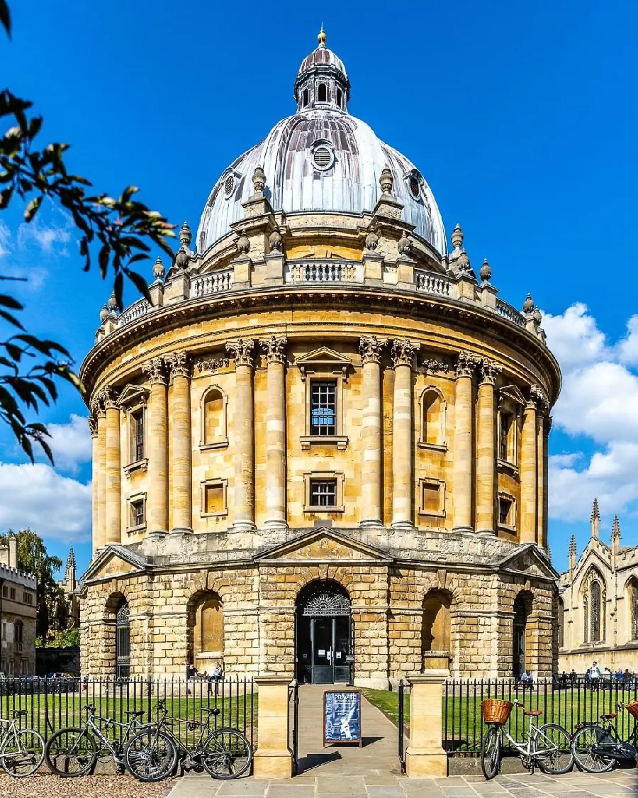 Radcliffe Camera, the famous reading room at Oxford University