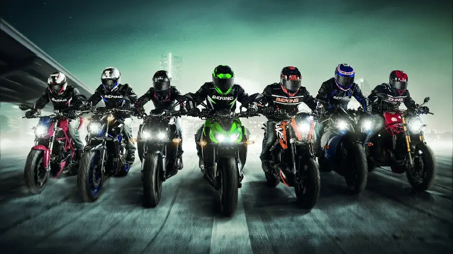Full HD Motorcyclist Profile Photos