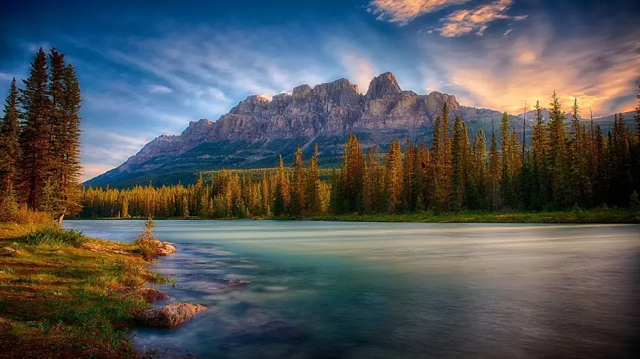 Unique photo of Canadian nature FULL HD
