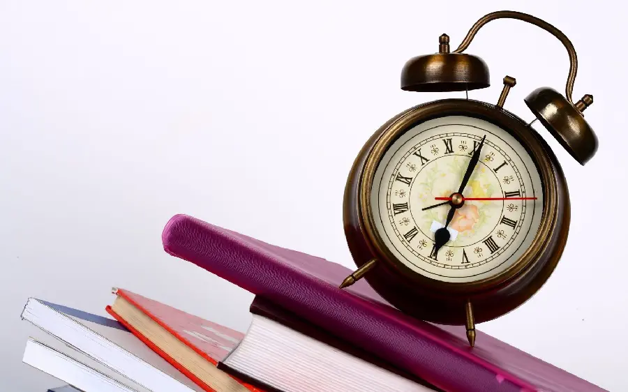 New Motivational Clock and Book Profile for Students