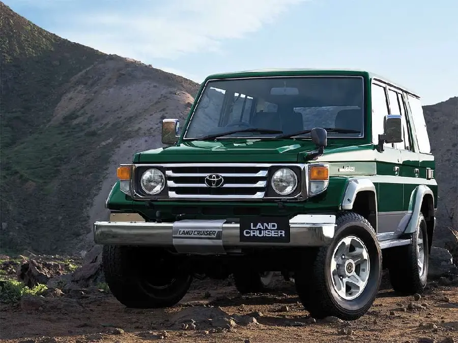 Photo of Toyota Land Cruiser 70 Green 4K