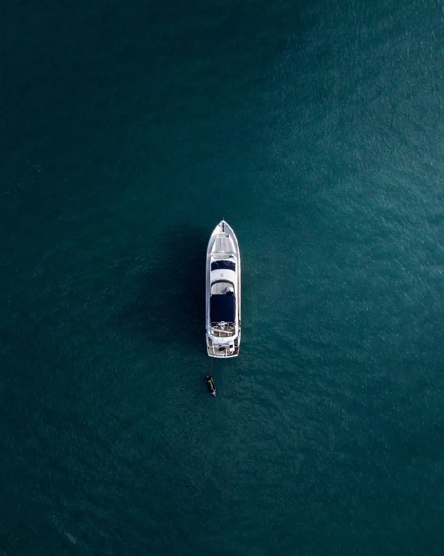 Aerial photo of luxury yacht in the Pacific Ocean