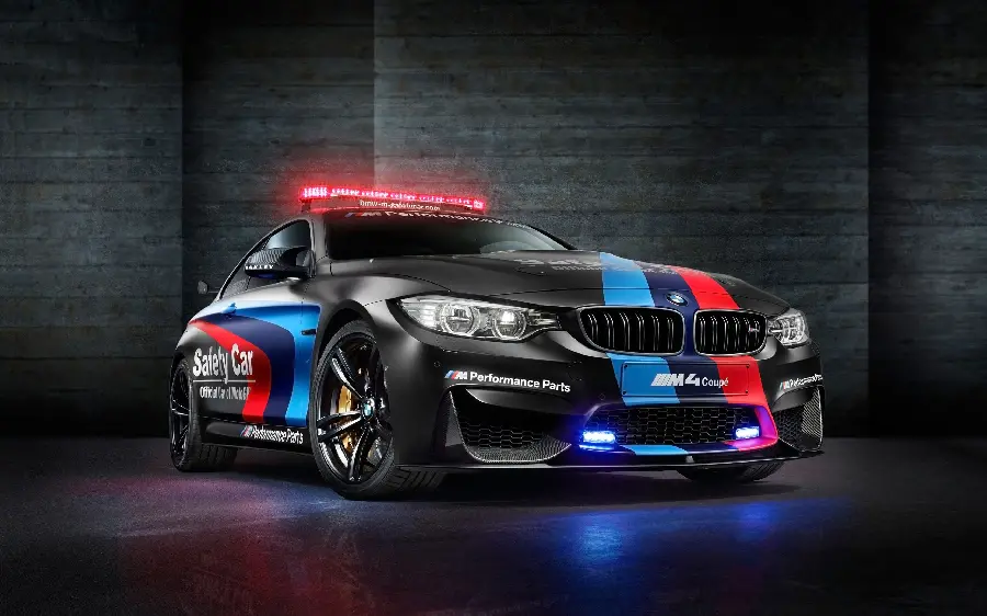 BMW police car photo