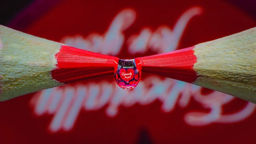 Red Pencil Romantic Kiss Wallpaper for Mac Computer