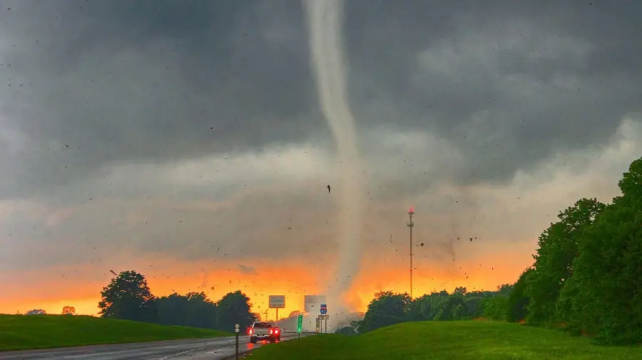 Real tornado photo for Instagram in high resolution 4K