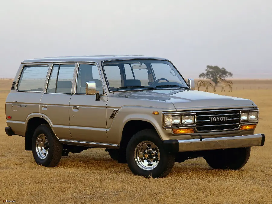 Photo Toyota Land Cruiser Command F3