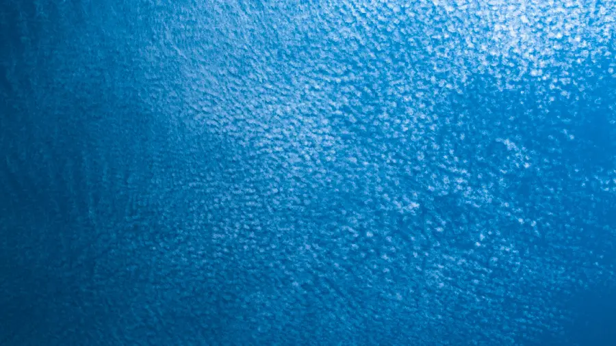 Beautiful blue wallpaper suitable for high-quality computers