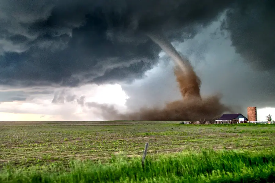Most Viewed Scary Apocalyptic Tornado Photo in High Quality