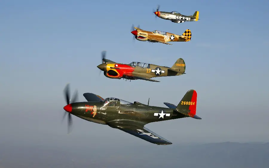 Poster of the parade of four popular old planes in the sky of America
