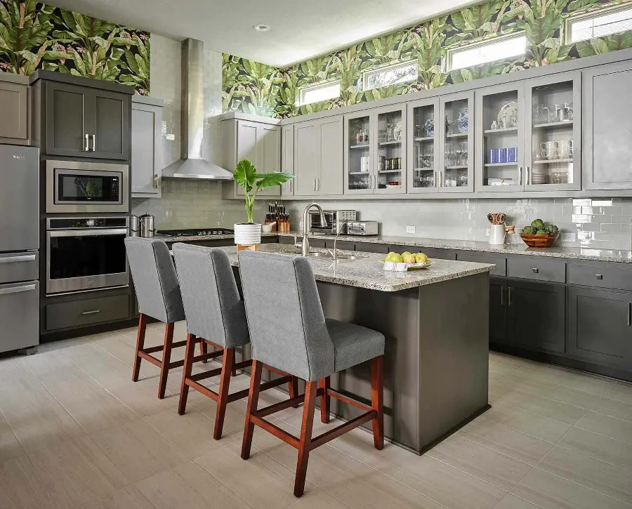  Attractive image of a beautiful luxury gray kitchen with beautiful decor