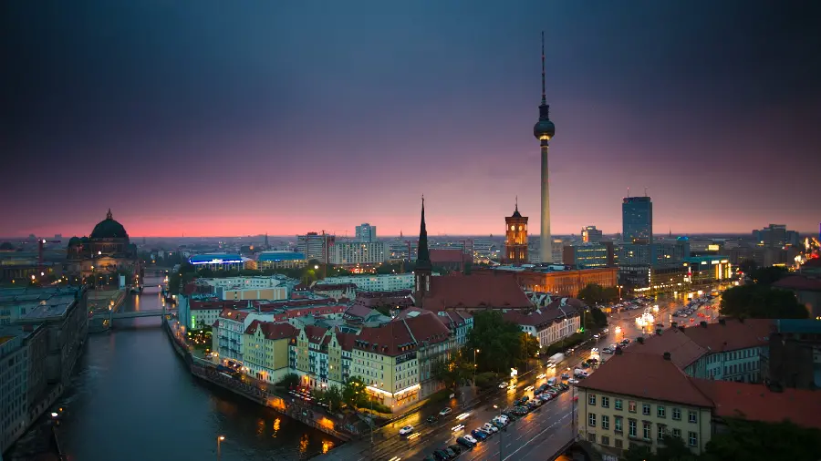 Amazing and spectacular image of a very large city with excellent quality 