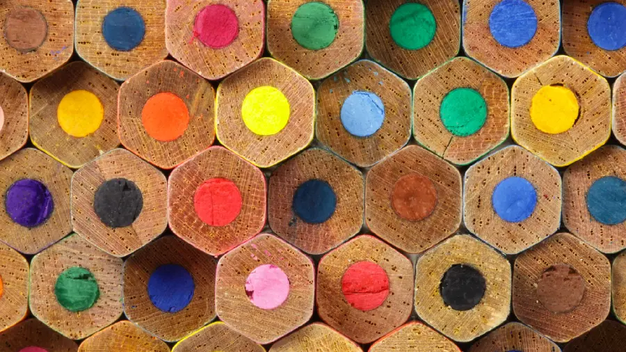 Download cool wallpaper with colorful colored pencils for your computer
