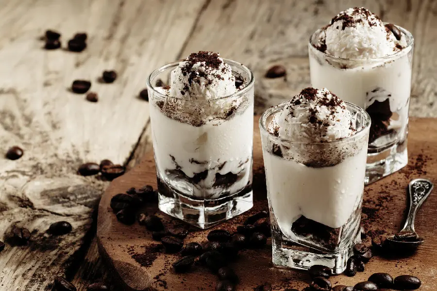 Interesting wallpaper of delicious vanilla and chocolate dessert with excellent quality