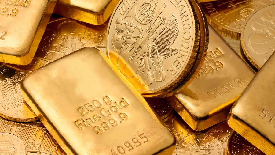 Image of gold bars and gold coins together HD 