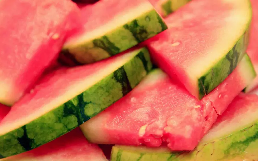 Incredibly beautiful wallpaper of a sweet and delicious watermelon 