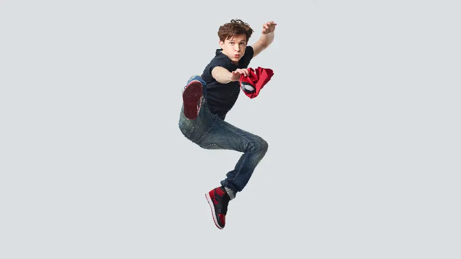 A simple photo of Tom Holland, the actor Spider-Man, suitable for Photoshop