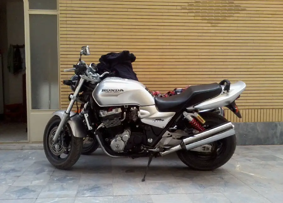 Honda motorcycle boy profile picture for cool and energetic people
