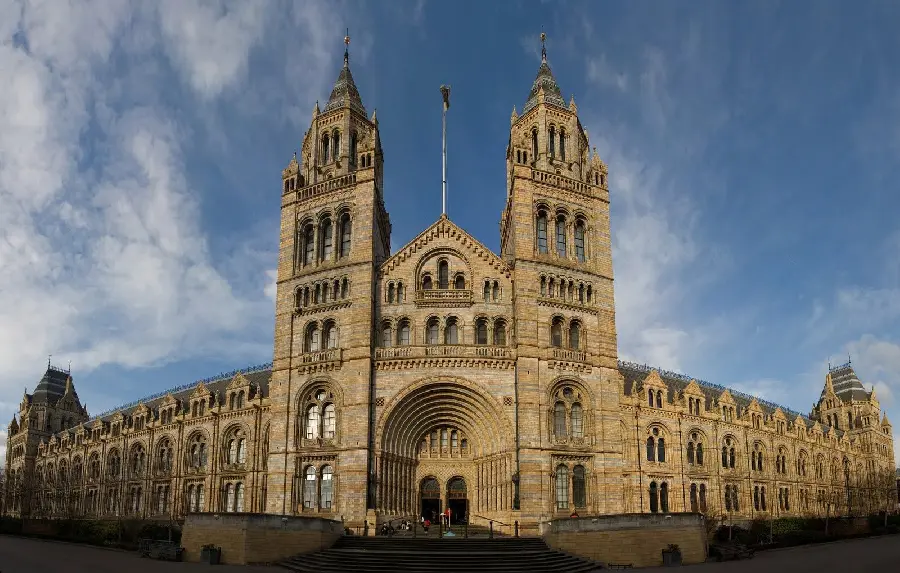 Image of the most famous historical church in the world for desktop