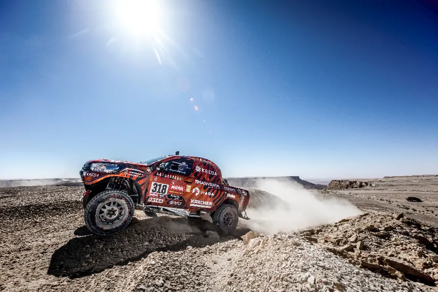 The most attractive pictures of the Dakar Rally competition in the hot and challenging desert of Saudi Arabia