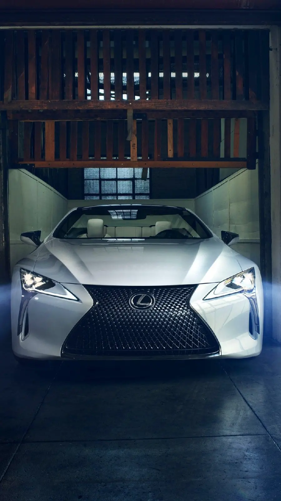 Stylish and special iPhone wallpaper of a Lexus sports car 