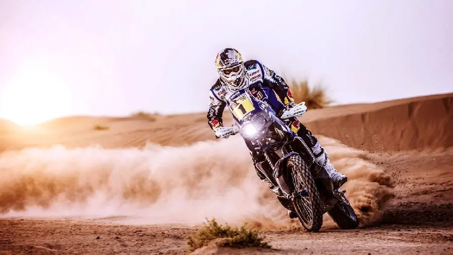 Beautiful picture of motorcycling in the Dakar Rally, the world's largest sports competition