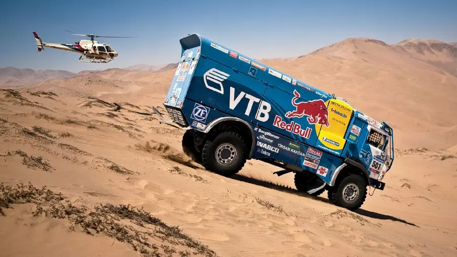 Spectacular photo of the Russian Kamaz racing truck, the champion of the famous Dakar Rally
