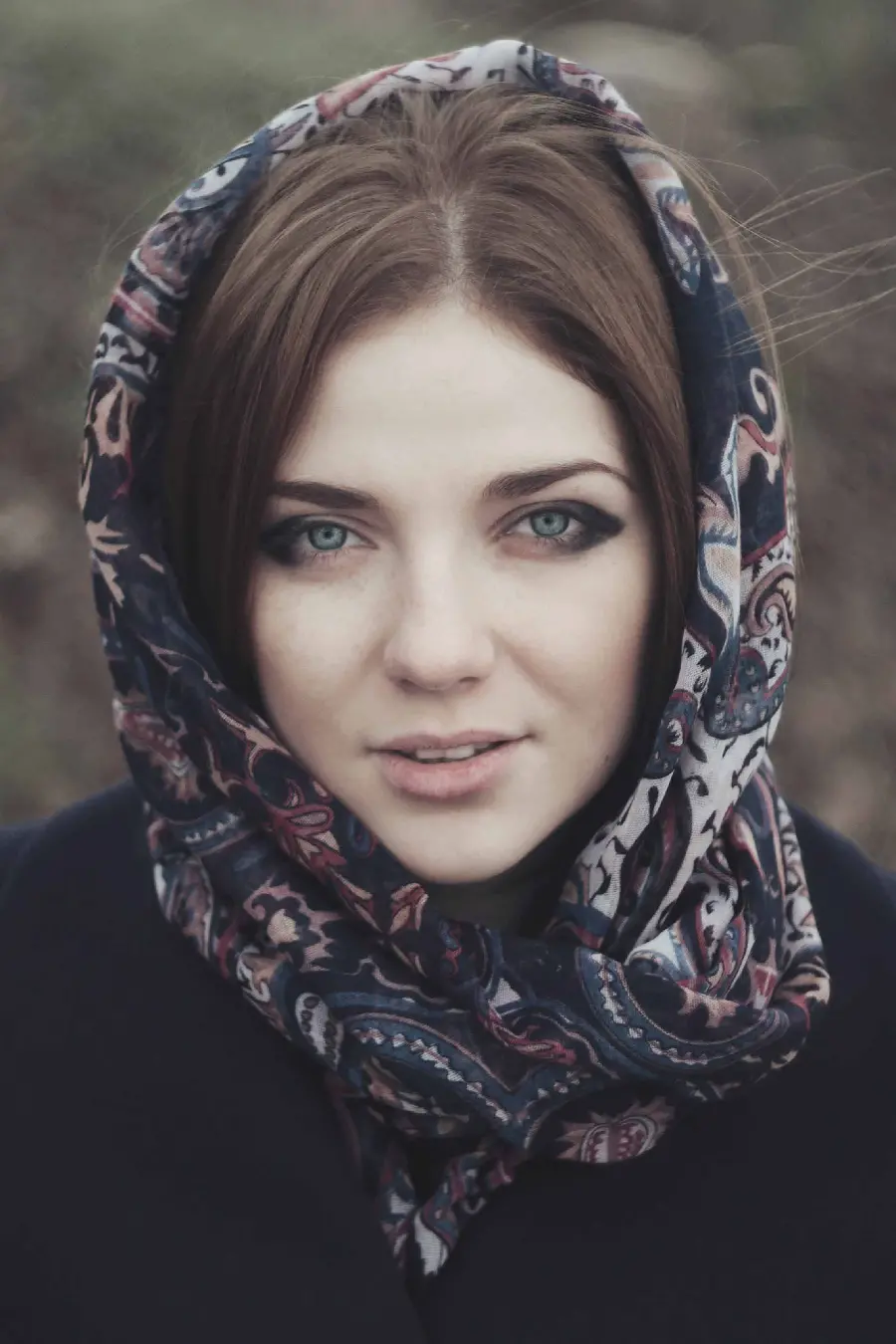 Picture of a beautiful girl with a hijab for those with good taste and charm