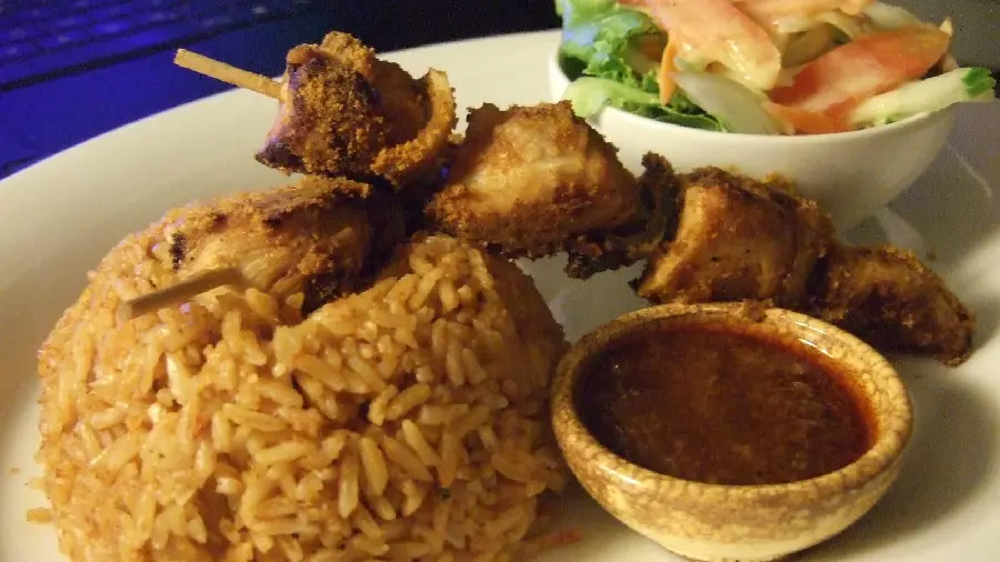 Jollof rice and Egusi soup are popular national dishes of Nigerians at parties and large gatherings