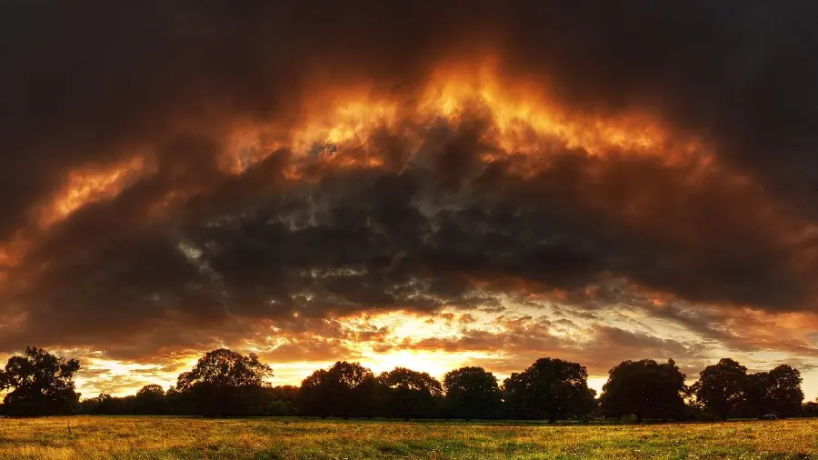 Very good and spectacular wallpaper of the nature of the mountain fire with excellent quality 