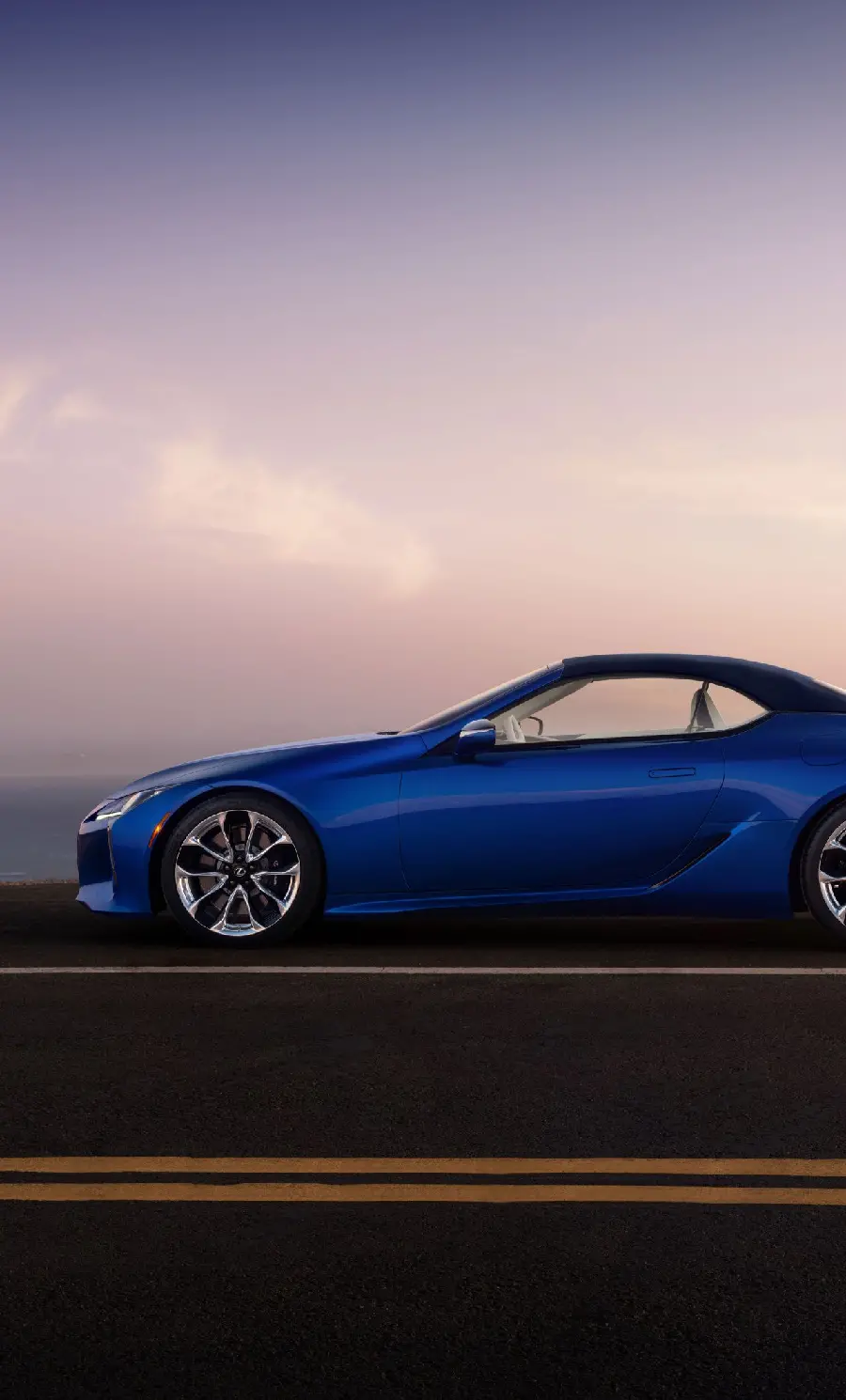The most stylish Lexus car background for Apple phones 