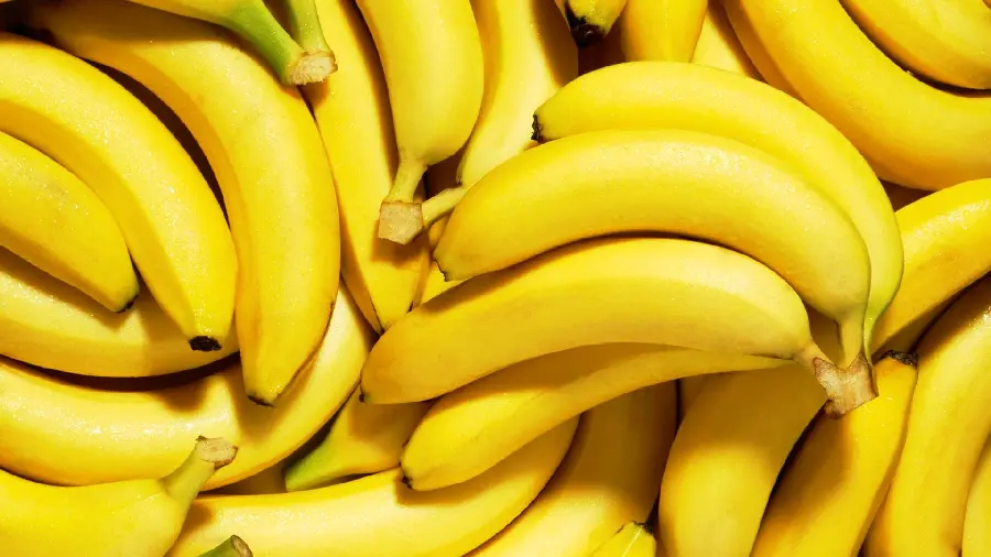 Download Completely Free Wallpaper of Ripe and Sweet Bananas 4k