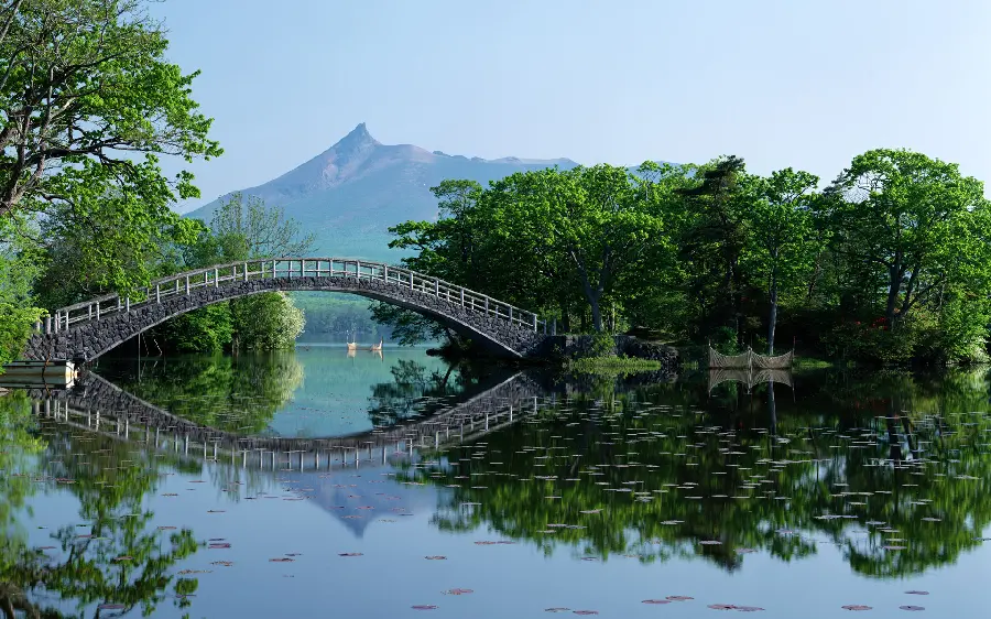 Download image of bridge reflection On the water for special people Full HD 