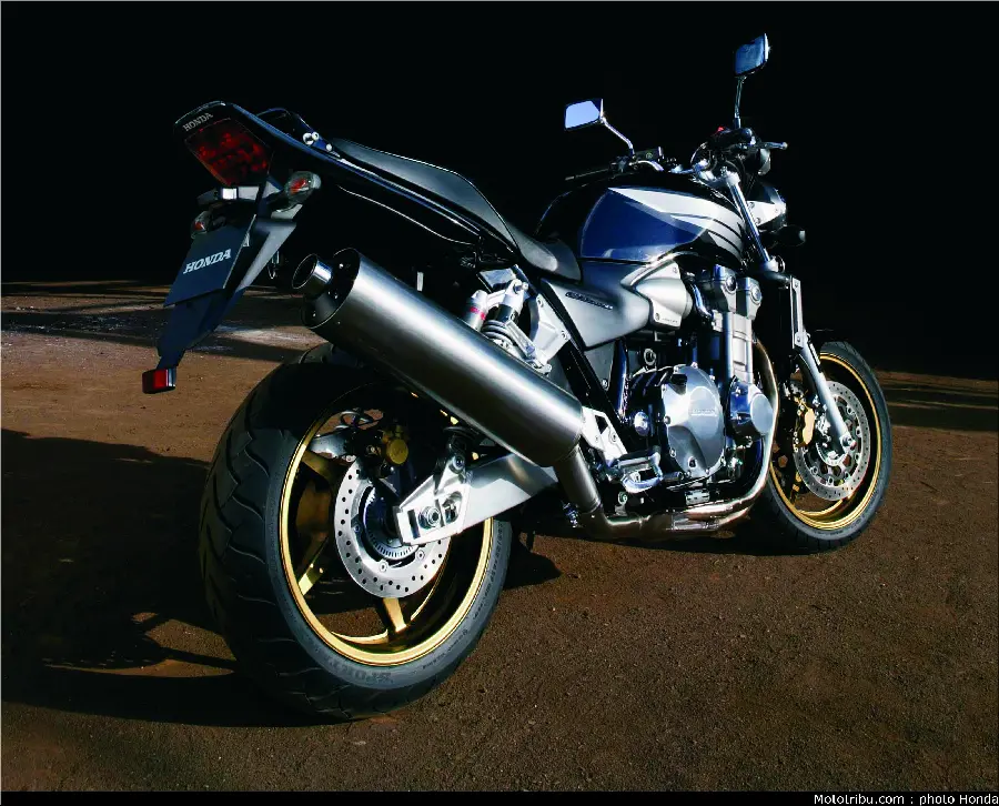 Boyish profile picture of a Honda motorcycle suitable for Ita and Rubika 1402