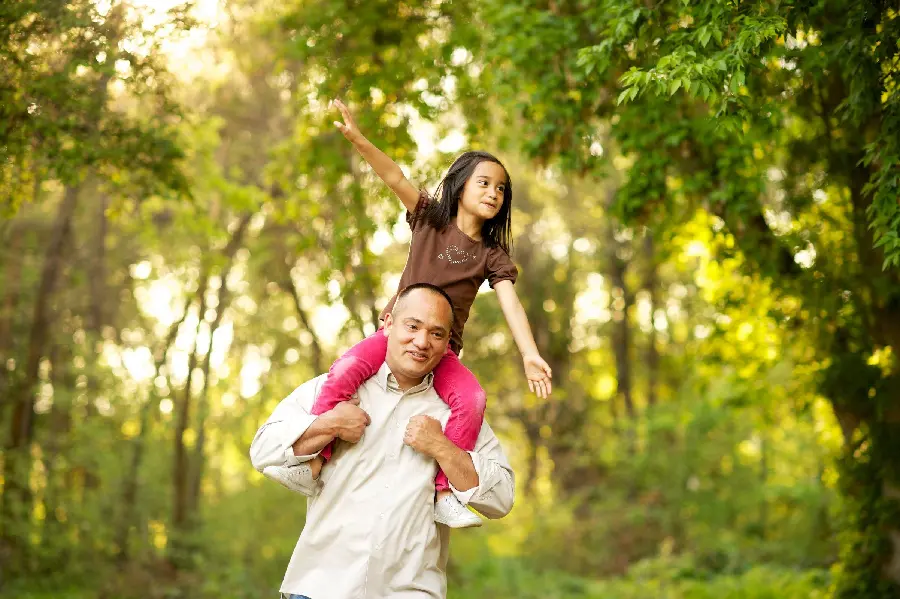 Download simple photo without text and edit father and daughter in green space 