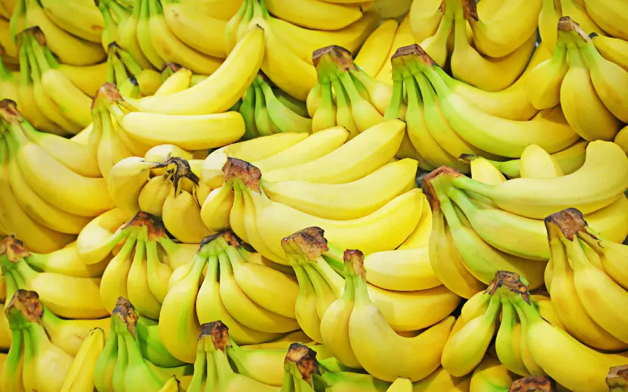 Beautiful Stacked Bananas Wallpaper 4k