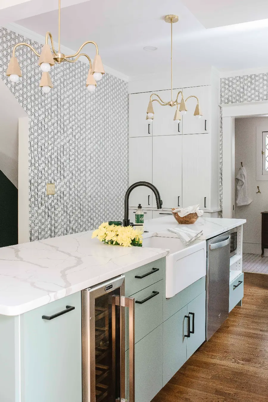  Beautiful background of kitchen cabinets Pistachio green with beautiful decoration