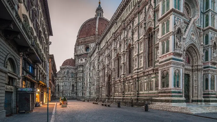 Image of the most beautiful historical streets around the world in full hd quality