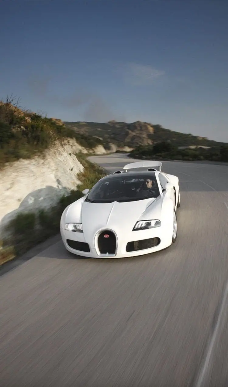 Best White Bugatti Mobile Wallpaper Very Fast On The Road