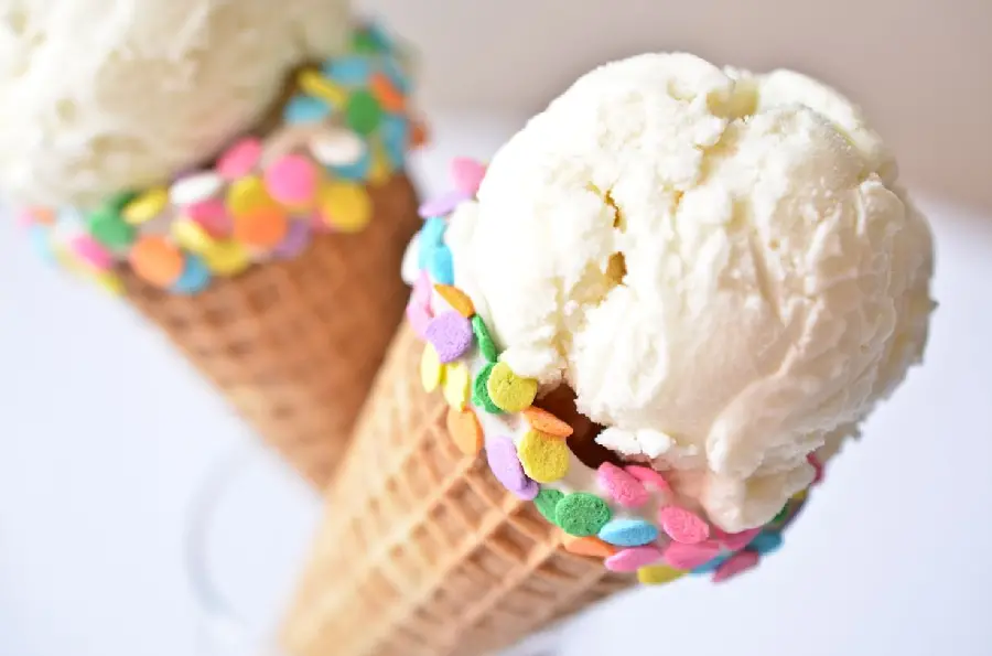 The most beautiful advertising poster of funnel ice cream suitable for sale on Instagram