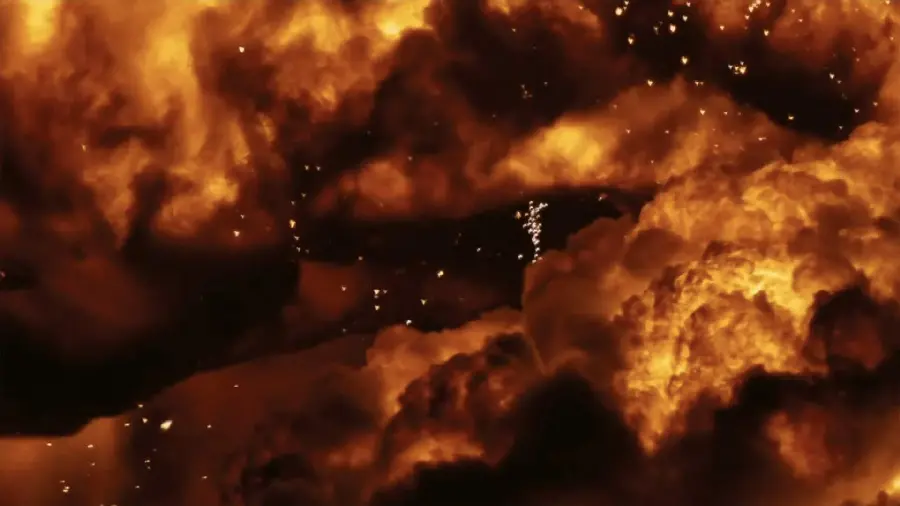 Download the extraordinary image of a gloomy and scary sky in the Oppenheimer film
