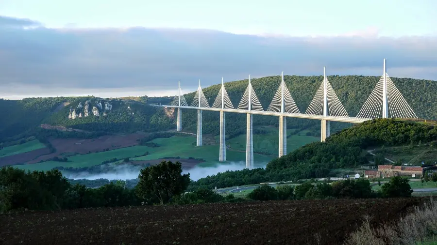 A unique and special wallpaper of the tallest Millau Bridge 