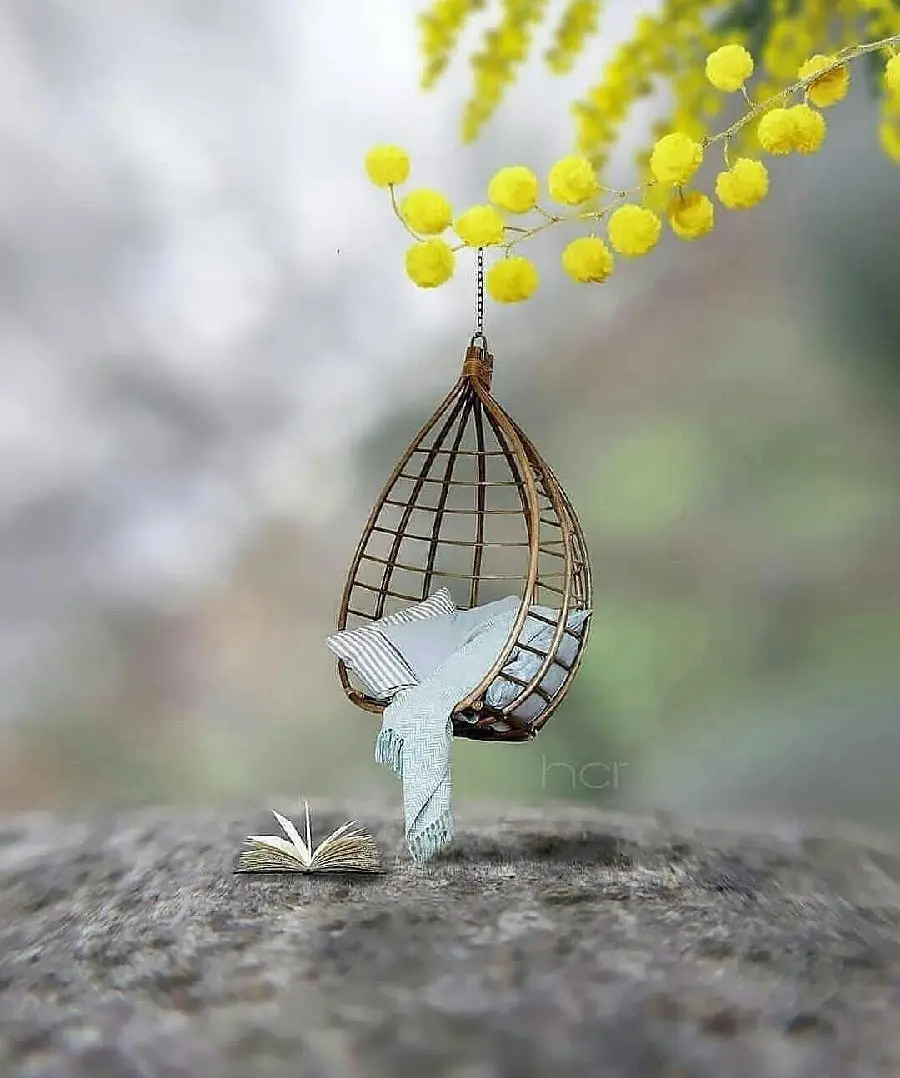 Miniature rilaxi swing photo with pillow and blanket free