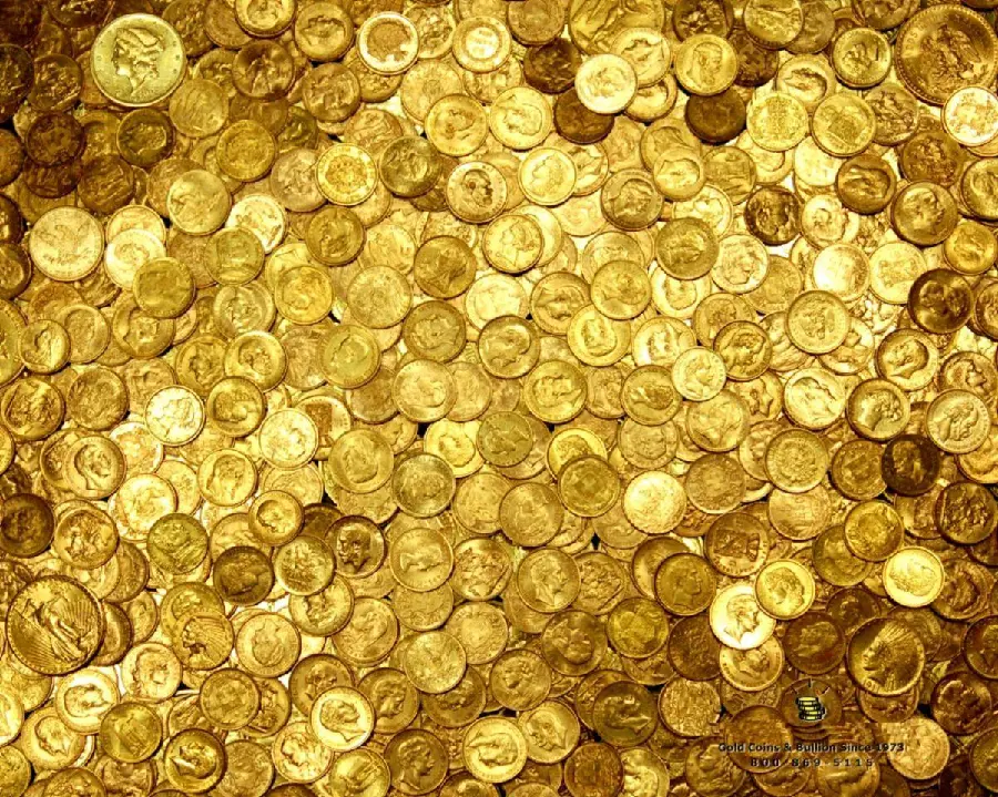 Image of many gold coins gathered together for download 