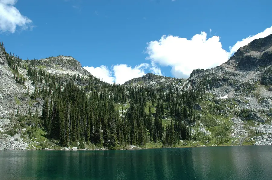 WallpaperWith the quality of pristine and untouched places of nature 
